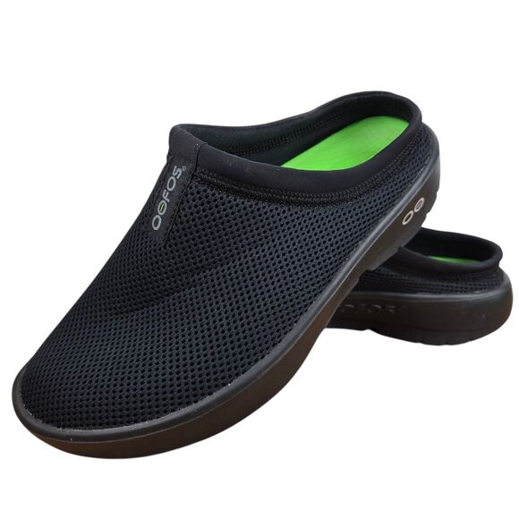 Oofos Oocoozie Women’s Size 7 Mule Shoes Black Comfort Recovery - Picture 1 of 13